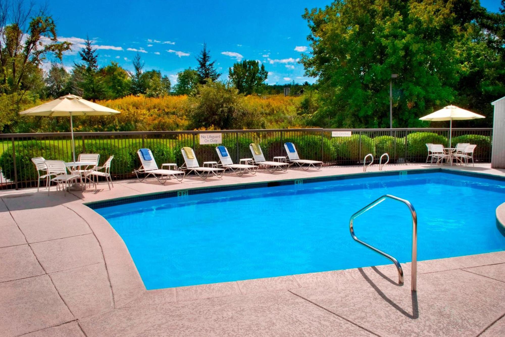 Fairfield Inn By Marriott Burlington Williston Экстерьер фото